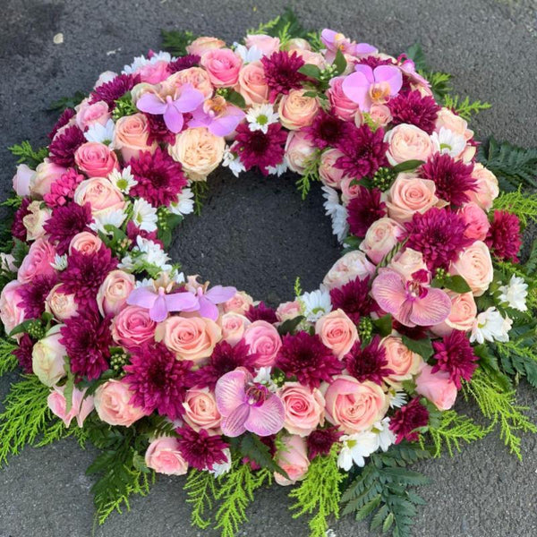 Flamiingo and rouge shades Wreath